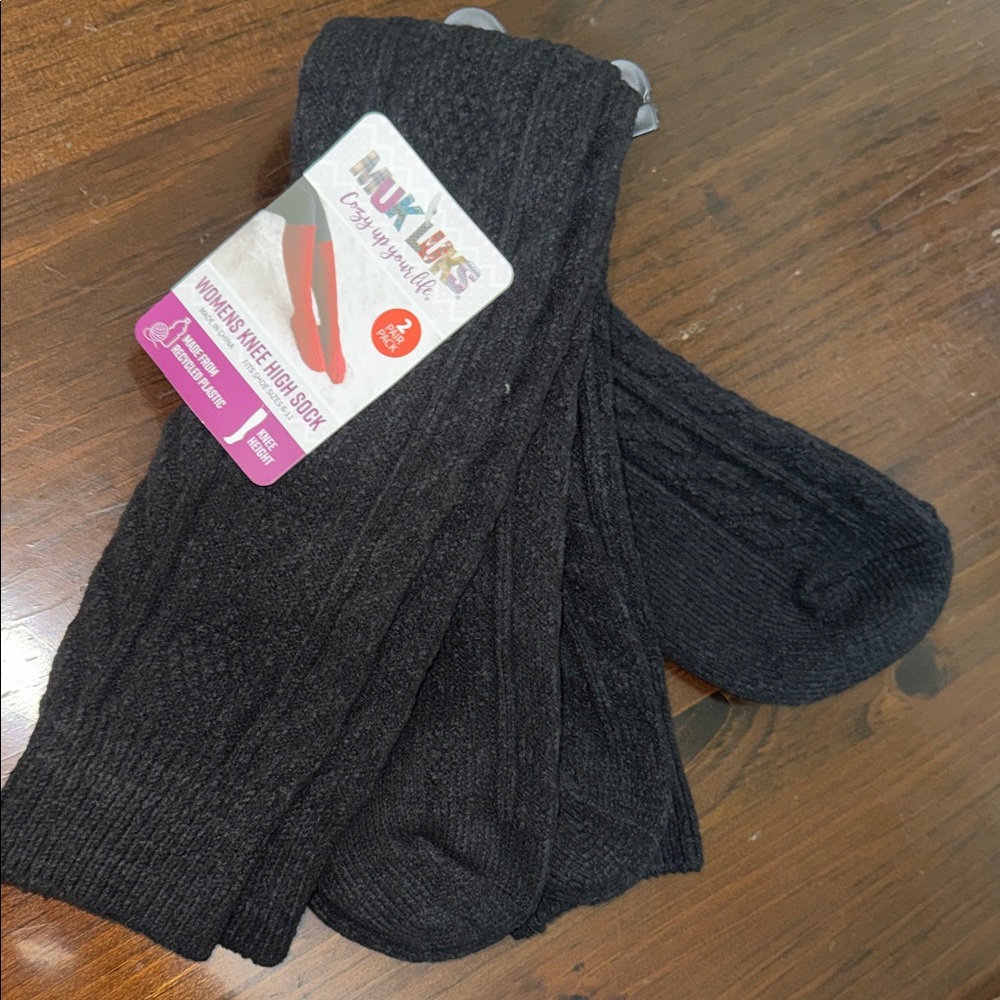 Muk Luks Women's Black Cable Knit Socks